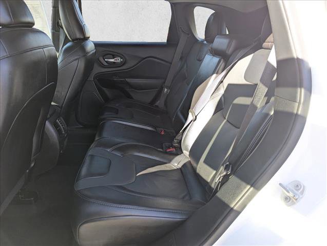 Used 2023 Jeep Cherokee Altitude Lux image 18