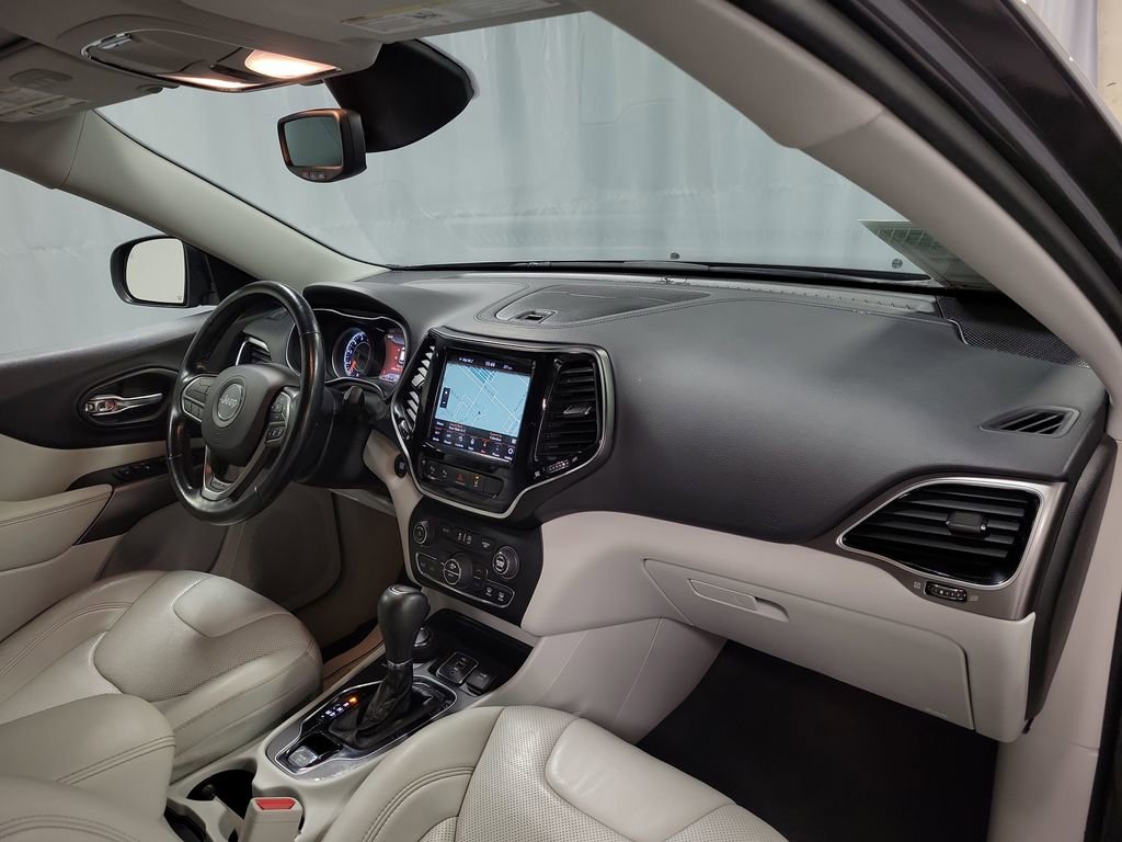 Used 2020 Jeep Cherokee Limited w/ Technology Group image 27