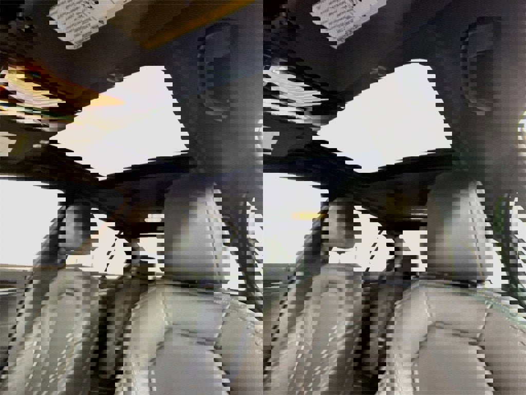 Used 2019 BMW 530i xDrive w/ Convenience Package image 16