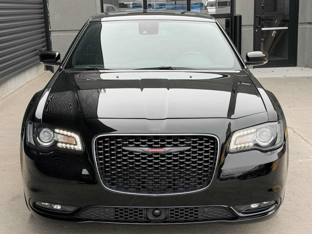 Used 2022 Chrysler 300 S w/ Comfort Group image 4
