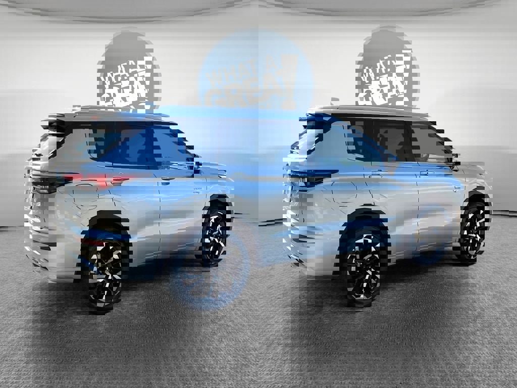 New 2025 Mitsubishi Outlander SEL image 8