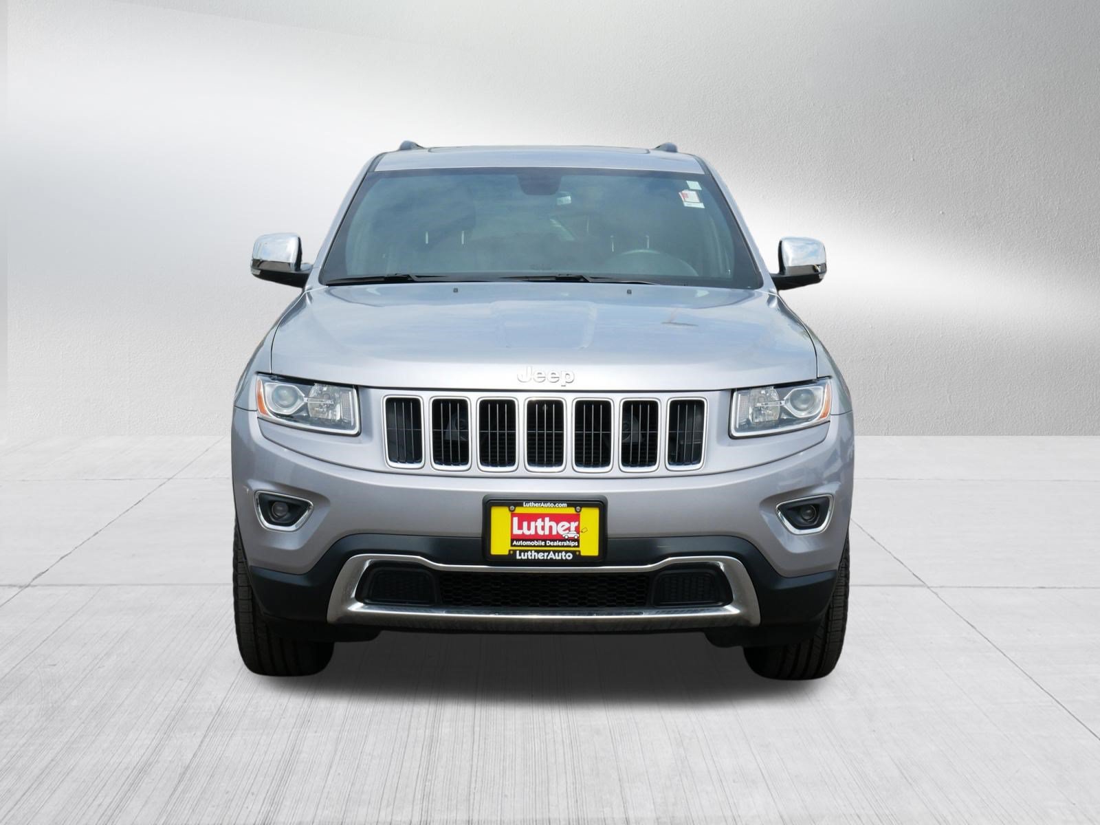Used 2014 Jeep Grand Cherokee Limited w/ Trailer Tow Group IV AWD/4WD image 2