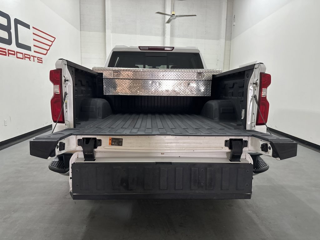 Used 2021 Chevrolet Silverado 1500 LTZ w/ LTZ Convenience Package II AWD/4WD image 16