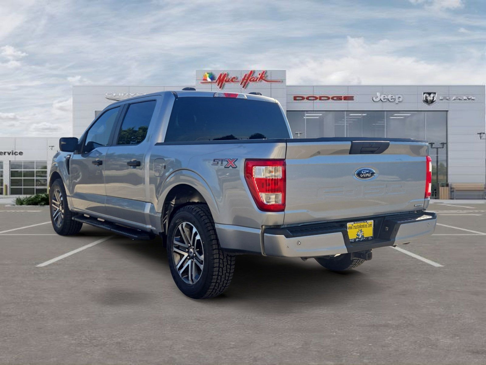 Used 2022 Ford F150 XL w/ STX Appearance Package RWD image 3