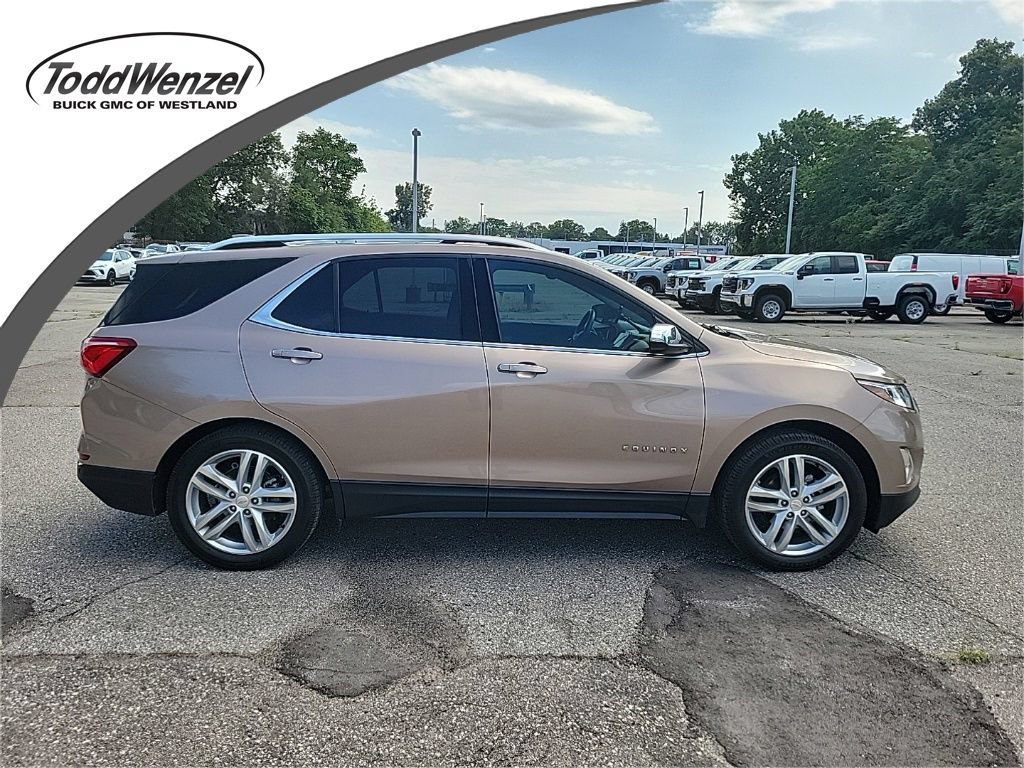 Used 2018 Chevrolet Equinox Premier FWD image 1