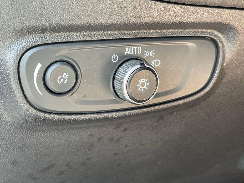 Certified 2024 Chevrolet Equinox LT image 17