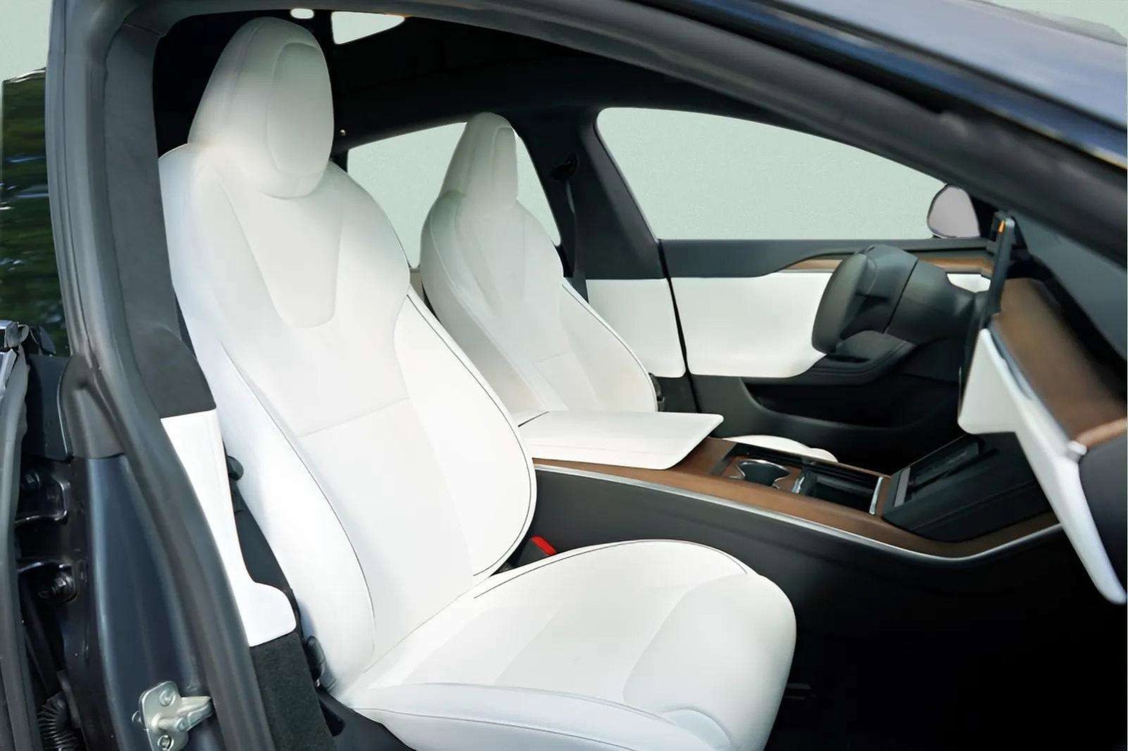 Used 2021 Tesla Model S Plaid image 45