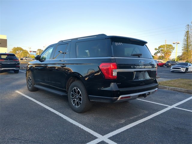 Used 2024 Ford Expedition Max XLT image 3