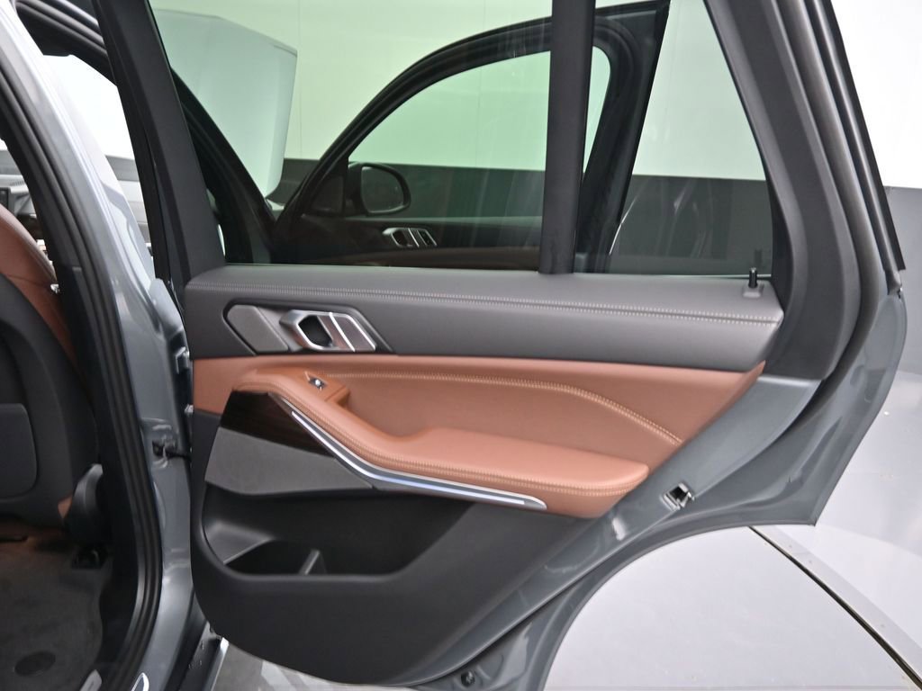 New 2026 BMW X5 xDrive50e AWD/4WD image 23