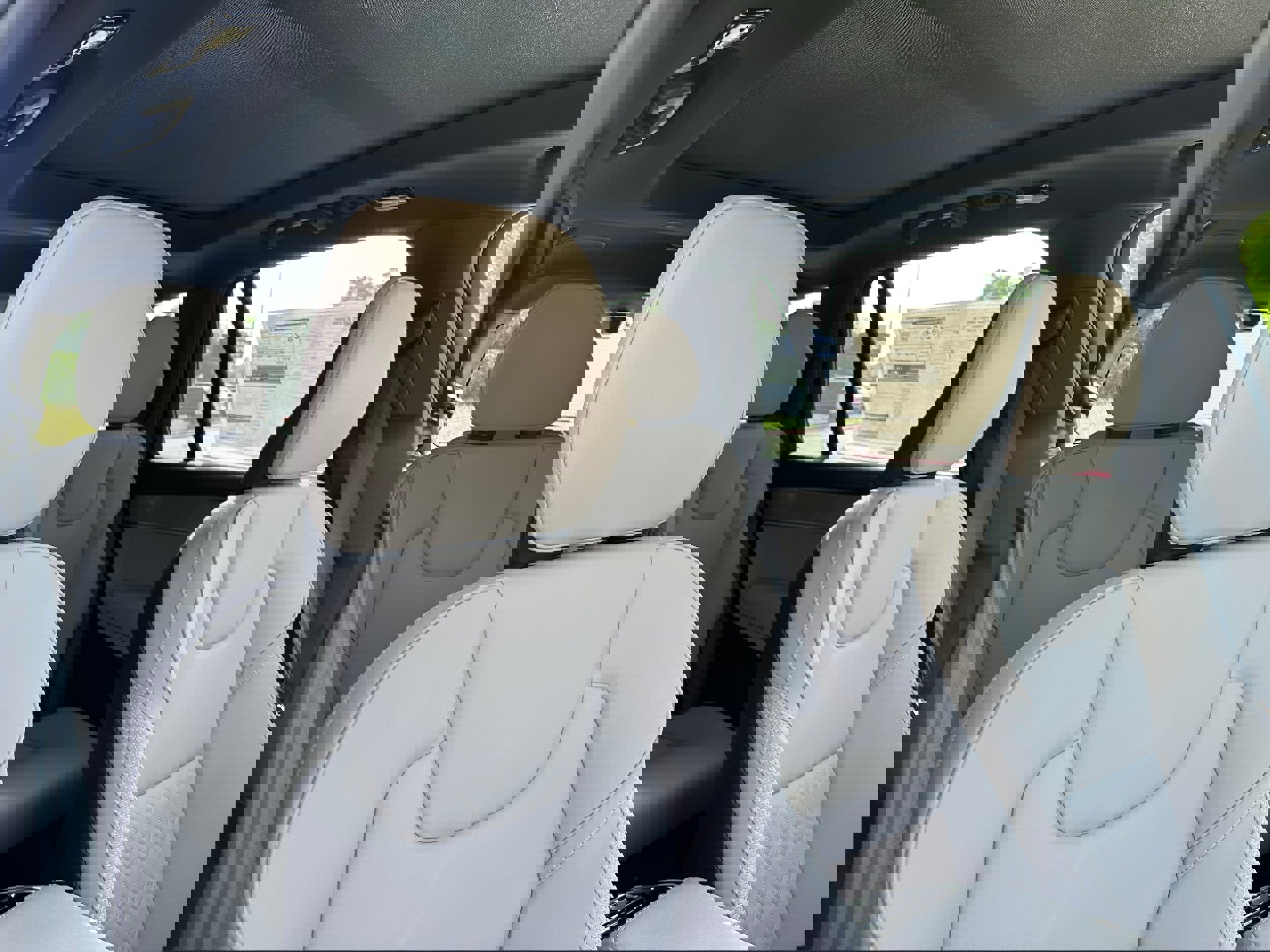 Used 2026 Volvo XC90 B5 Plus w/ Protection Package Premier image 9