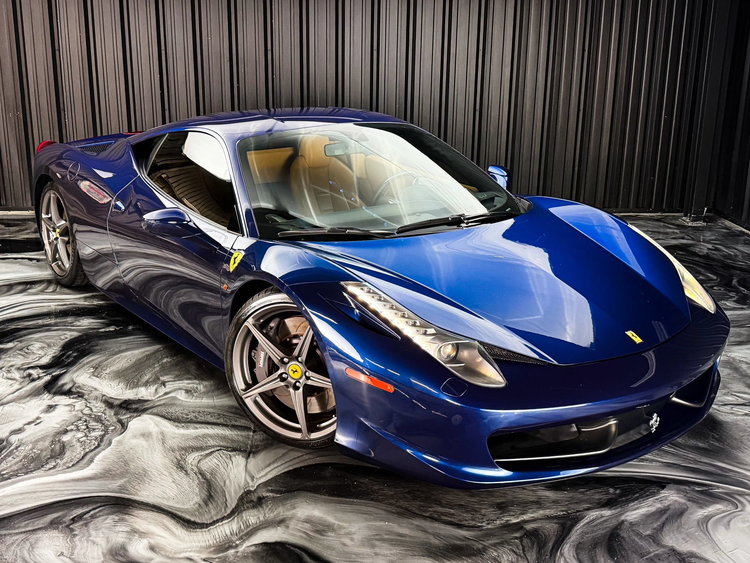 Used 2014 Ferrari 458 Italia Coupe RWD image 12
