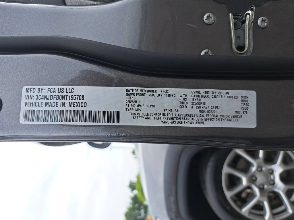 Certified 2022 Jeep Compass Latitude AWD/4WD image 35