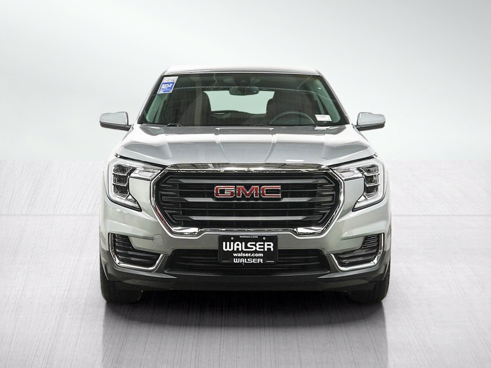 Used 2024 GMC Terrain SLE FWD image 8