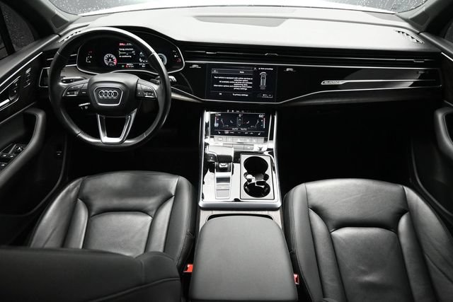 Used 2021 Audi Q7 3.0T Premium Plus w/ Premium Plus Package AWD/4WD image 11