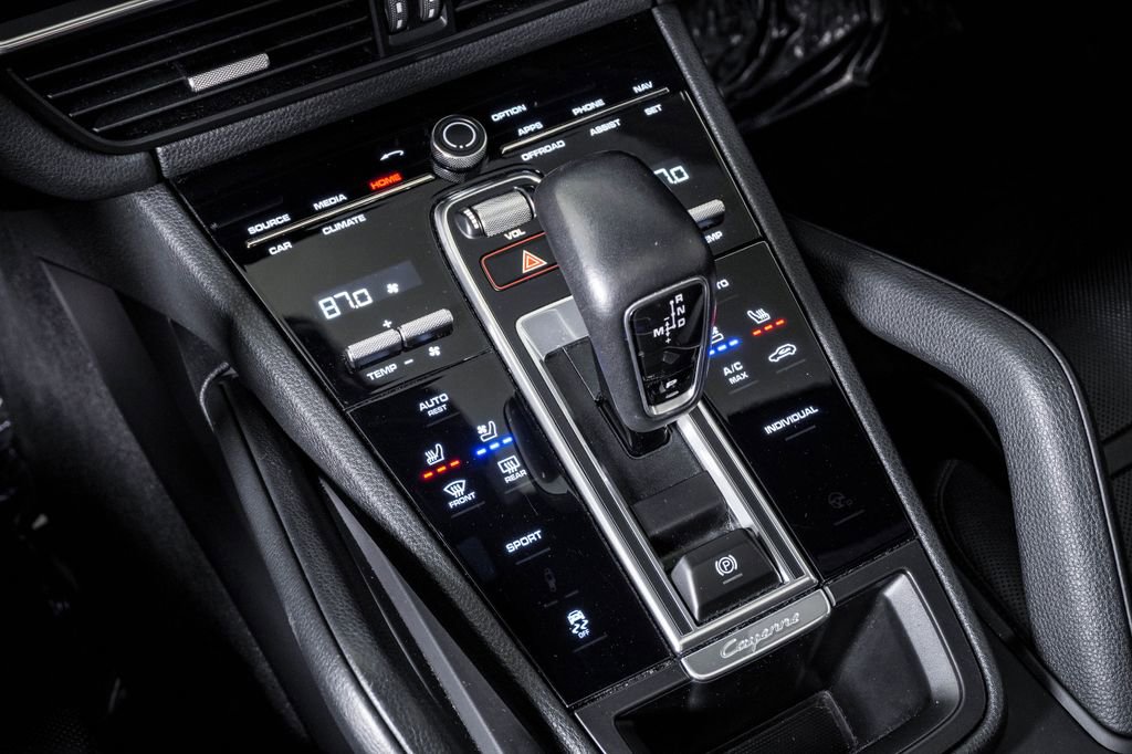 Certified 2020 Porsche Cayenne AWD/4WD image 22