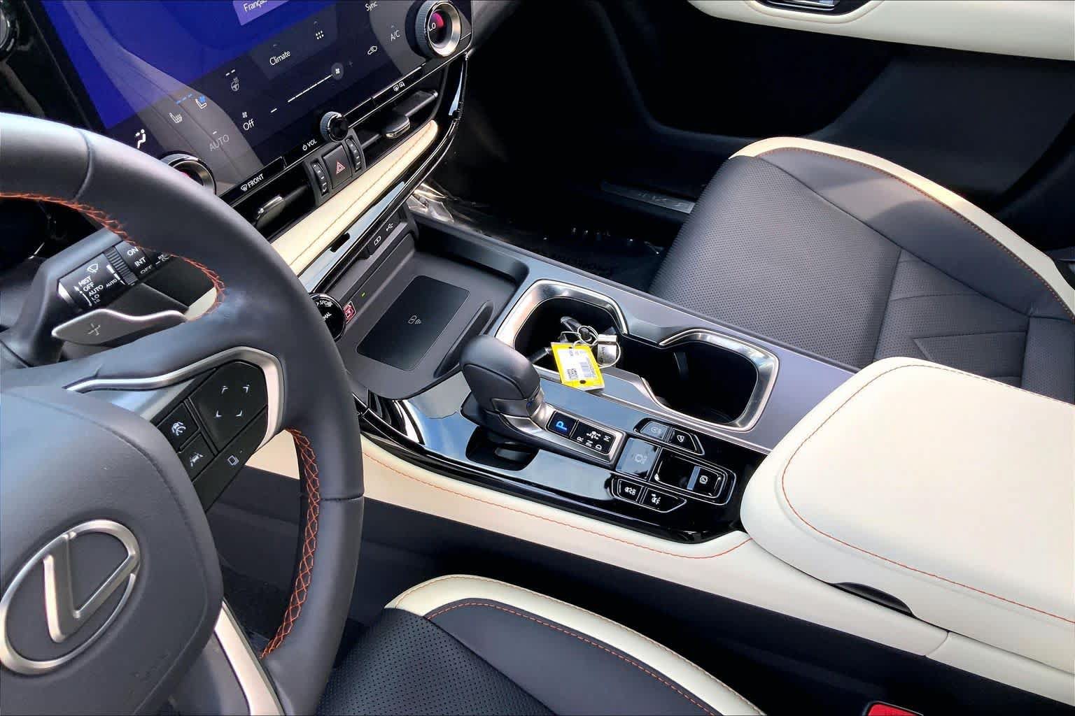 Used 2022 Lexus NX 350 AWD image 17