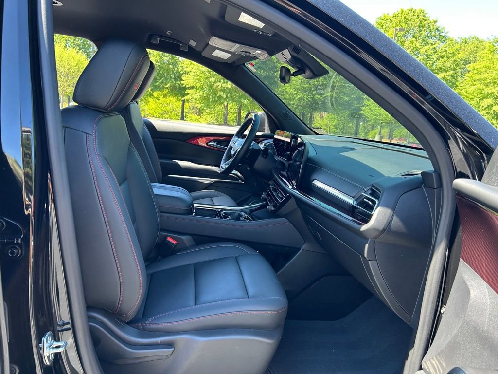 Used 2024 Chevrolet Traverse Z71 w/ Enhanced Driving Package image 52