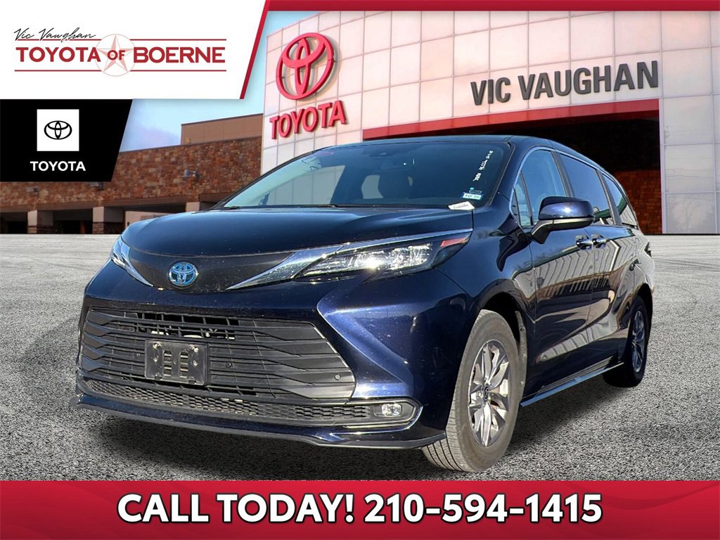 Certified 2025 Toyota Sienna XLE