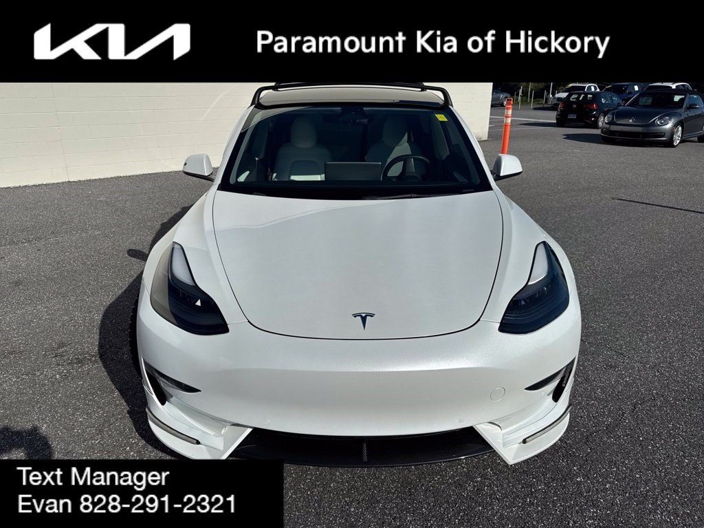 Used 2022 Tesla Model 3 Long Range AWD/4WD image 2