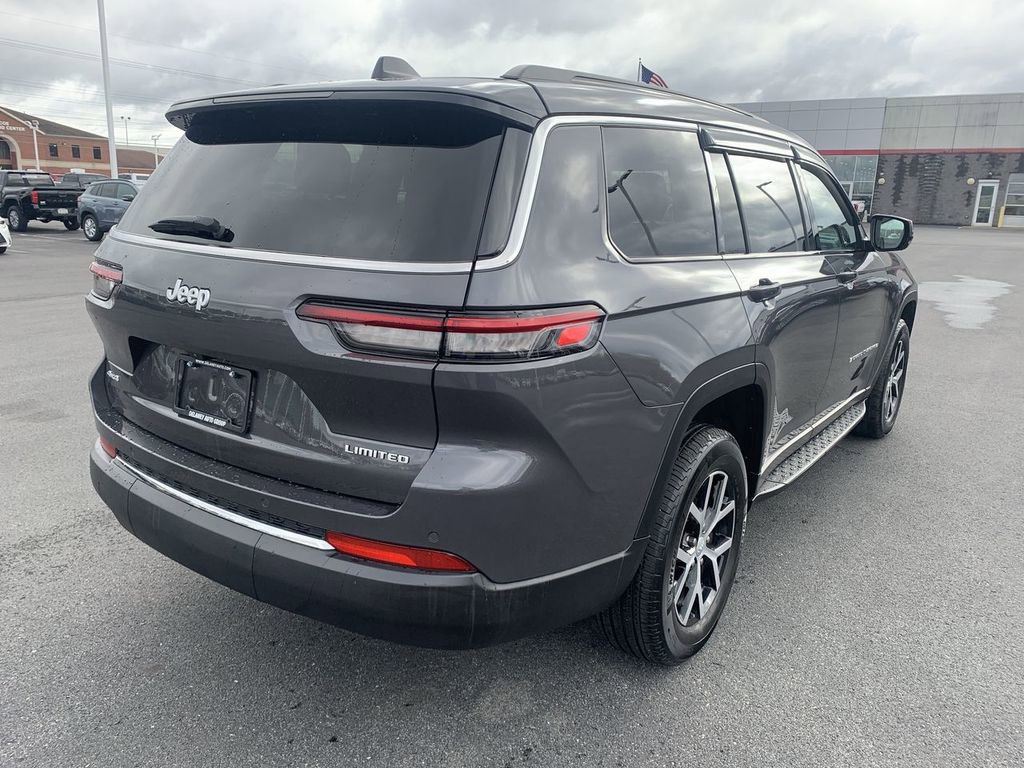 Used 2024 Jeep Grand Cherokee L Limited image 8