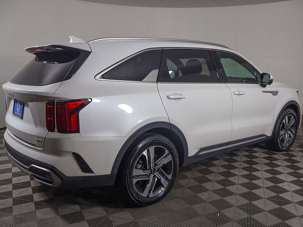 Used 2023 Kia Sorento SX Prestige w/ Panoramic Sunroof Package AWD/4WD image 16