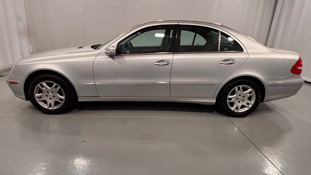 Used 2004 Mercedes-Benz E 320 4MATIC Sedan image 8