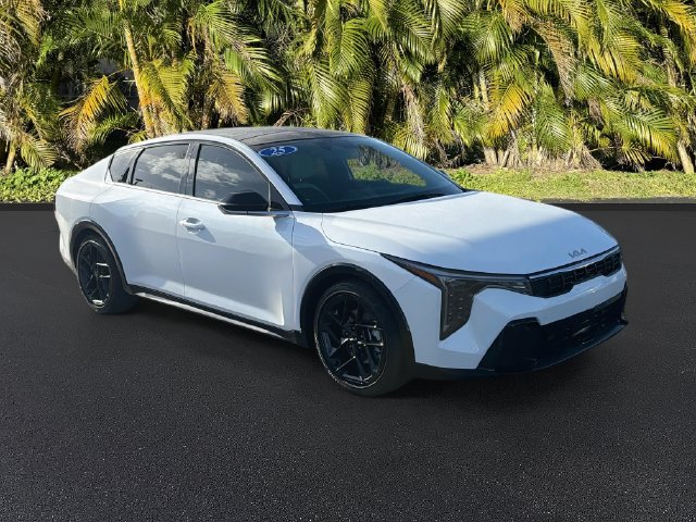 Used 2025 Kia K4 GT-Line Turbo FWD image 2