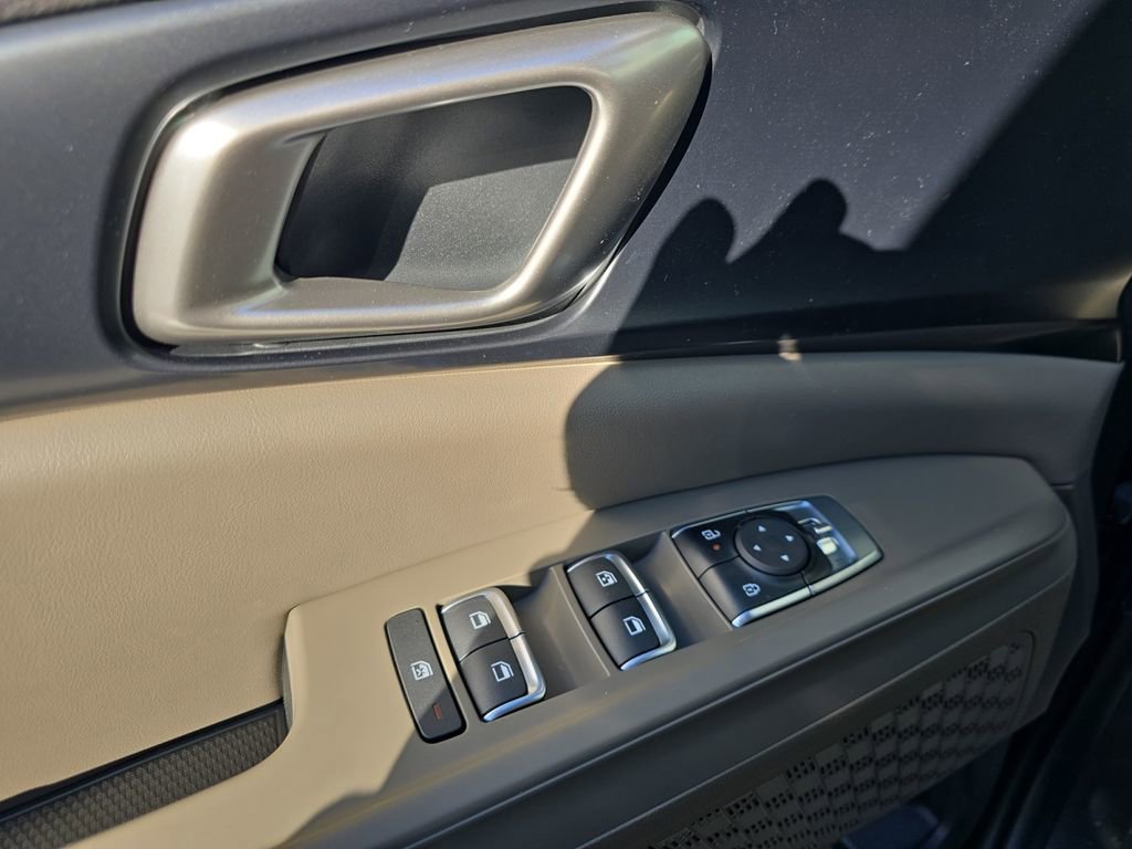 New 2026 Kia Carnival LX image 25