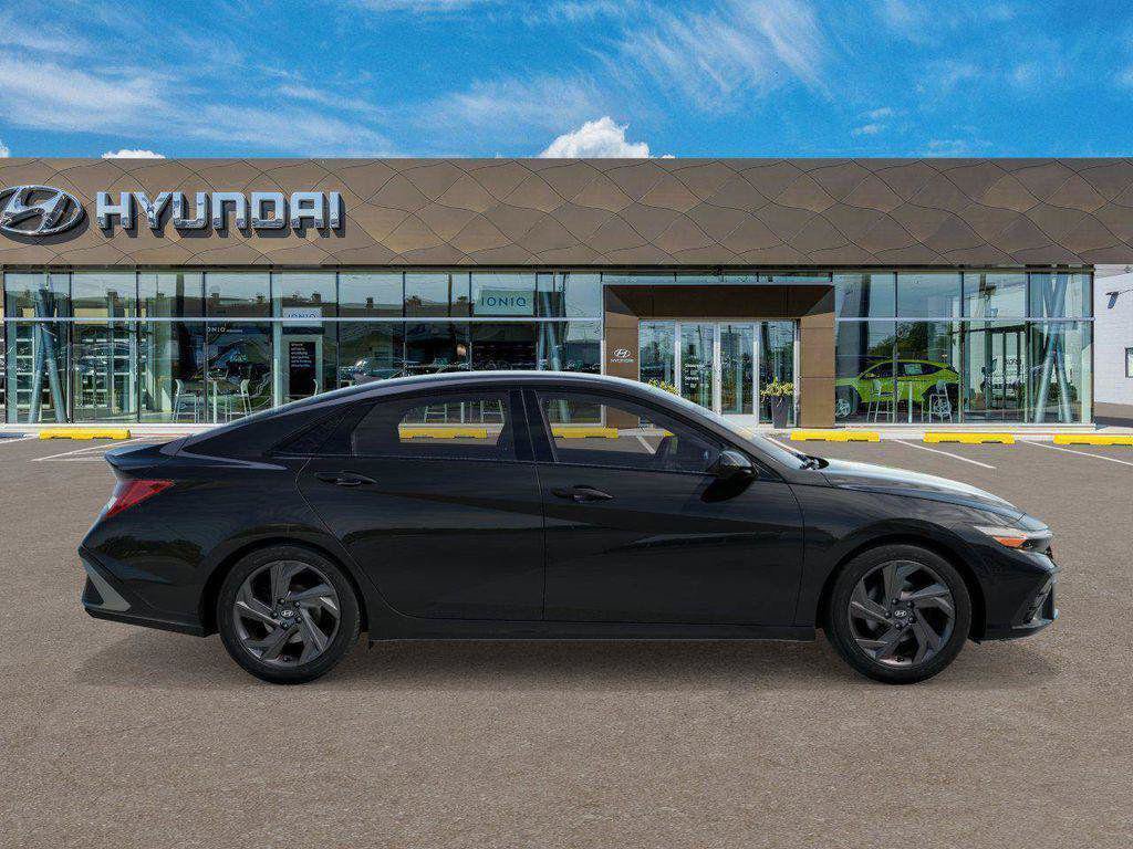 New 2026 Hyundai Elantra SEL Sport FWD image 7