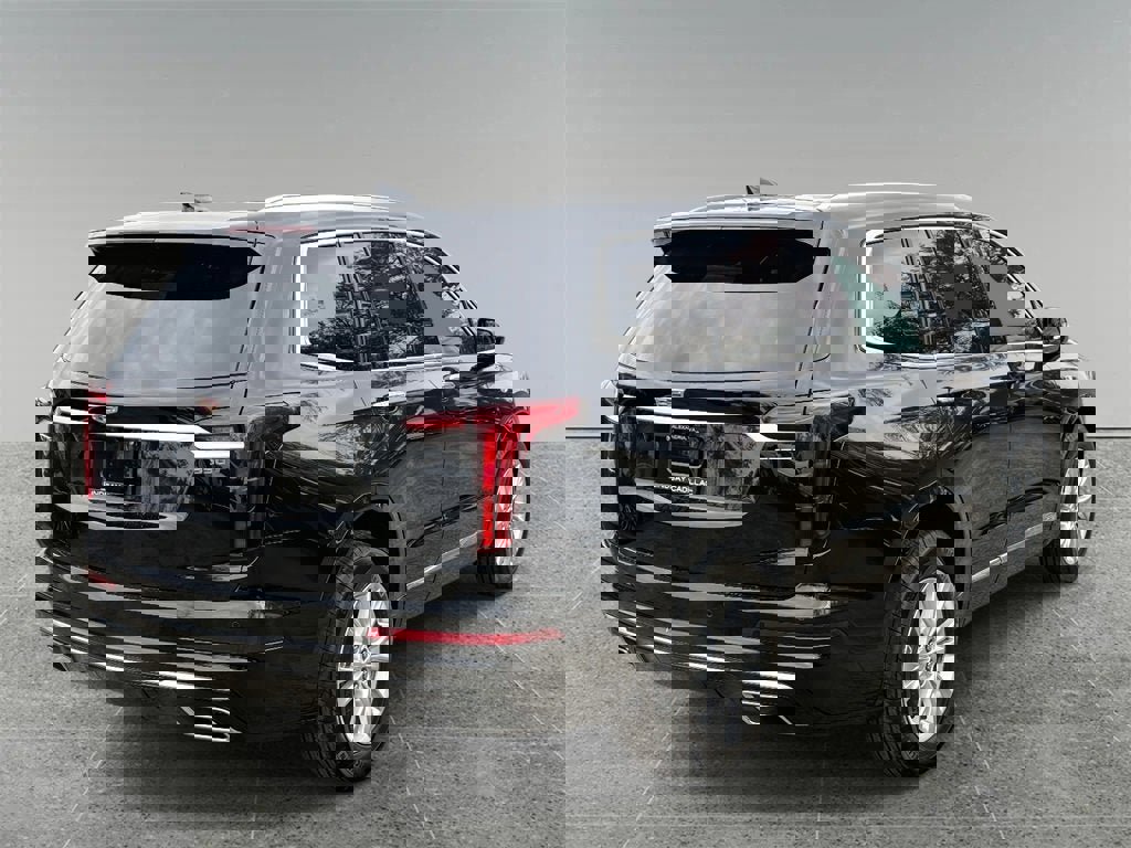 New 2025 Cadillac XT6 Luxury image 9