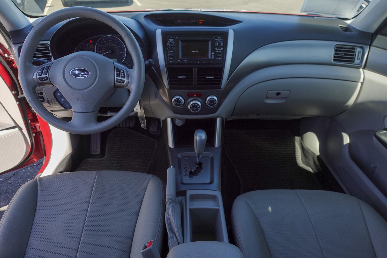 Used 2011 Subaru Forester 2.5X Limited AWD/4WD image 24