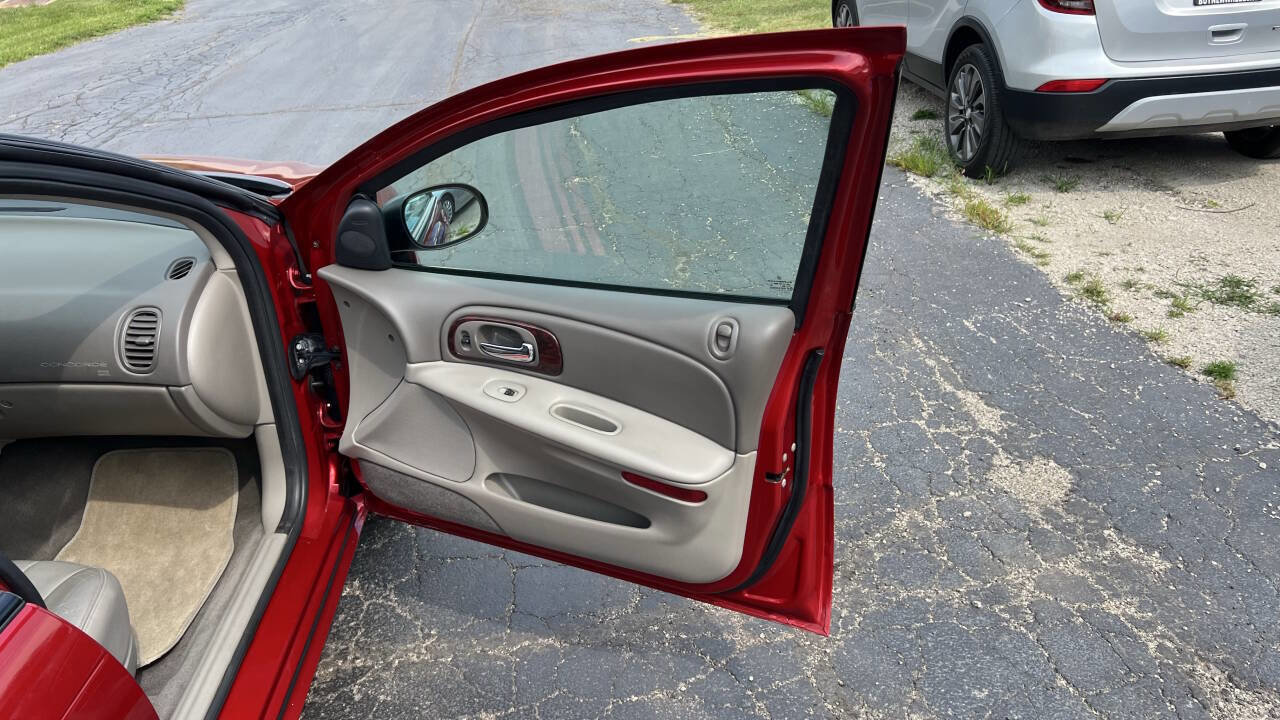 Used 2004 Chrysler Concorde LXi image 31