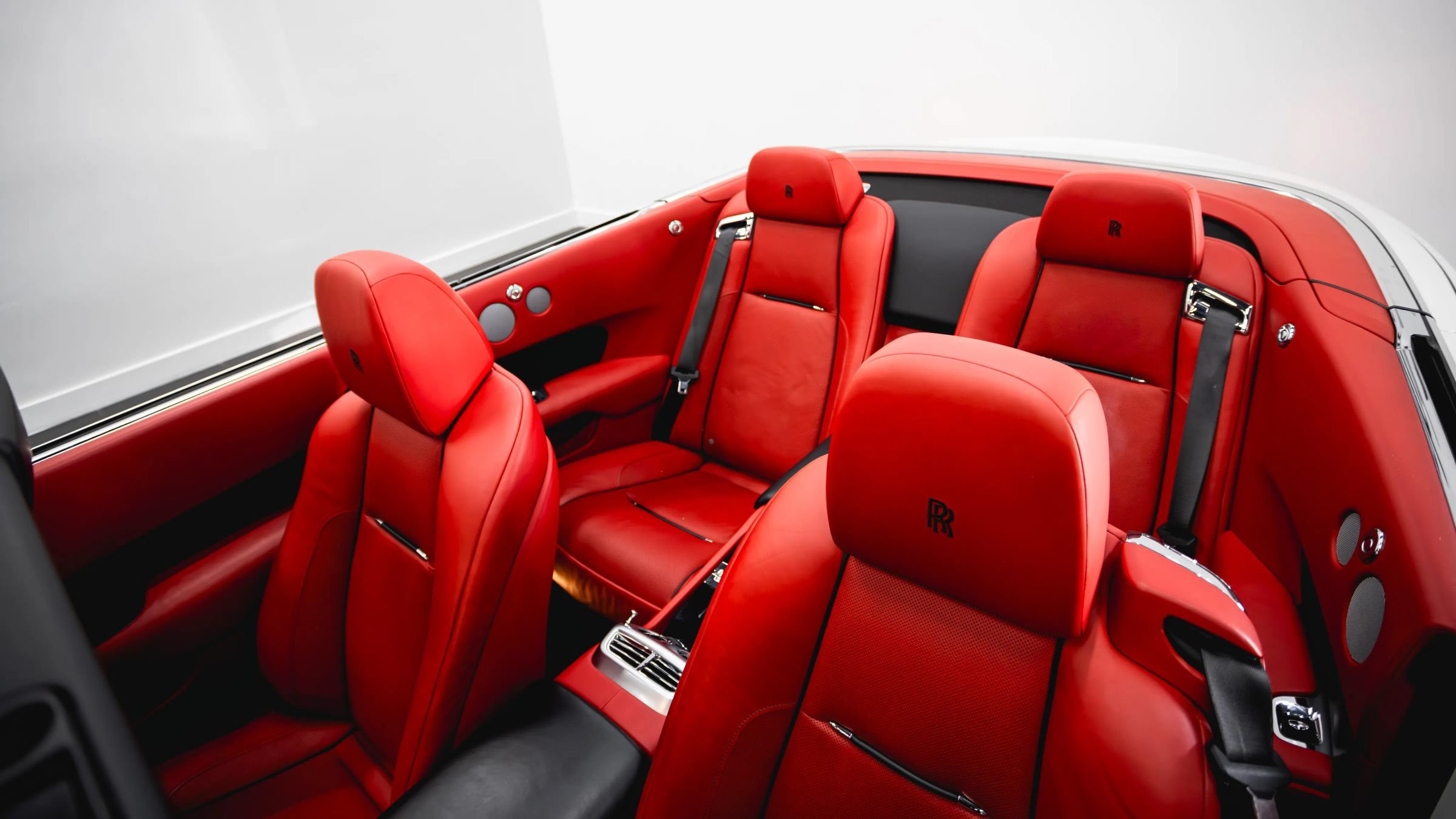 Used 2017 Rolls-Royce Dawn RWD image 49