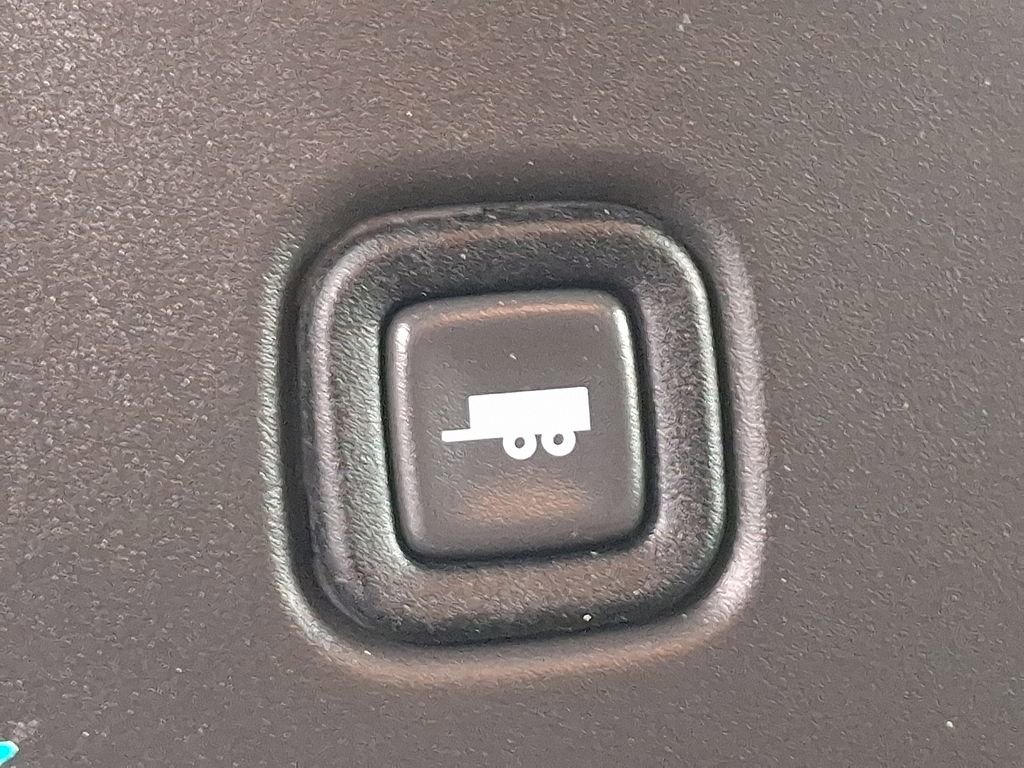 Used 2024 GMC Savana 2500 w/ Driver Convenience Package RWD image 23