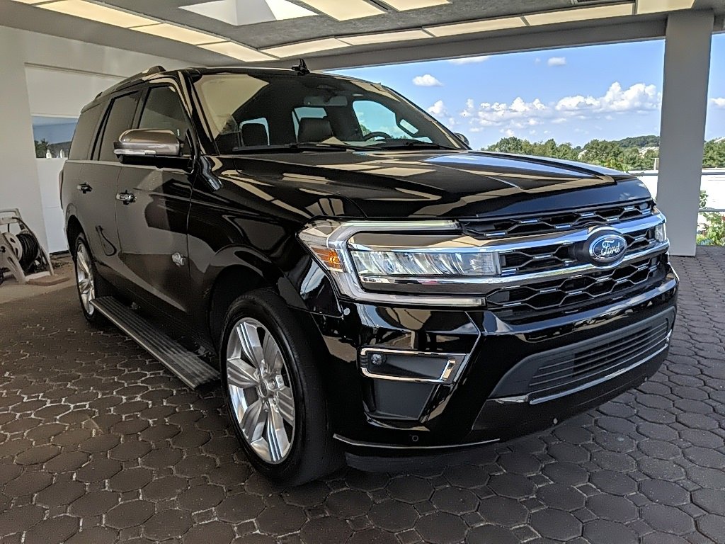 Certified 2024 Ford Expedition King Ranch image 3