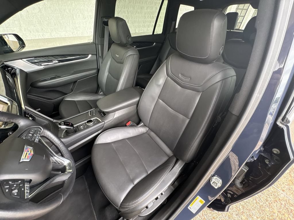 Certified 2025 Cadillac XT6 Premium Luxury AWD/4WD image 20