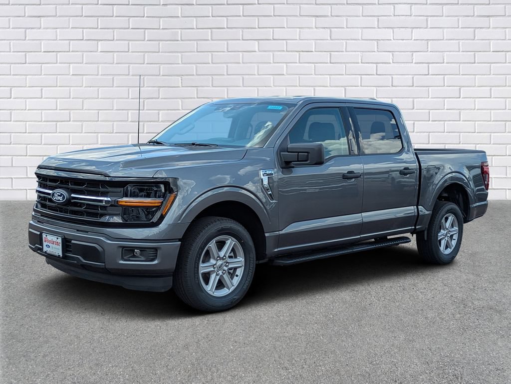 New 2026 Ford F150 XLT w/ Equipment Group 301A Standard
