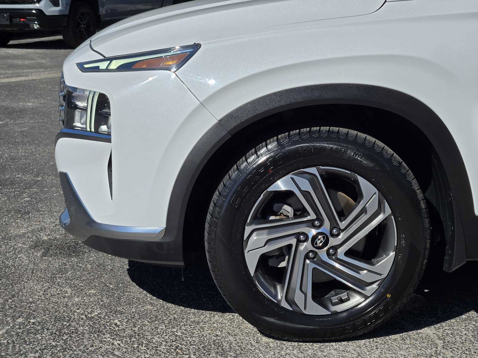 Used 2022 Hyundai Santa Fe SEL w/ Convenience Package FWD image 8