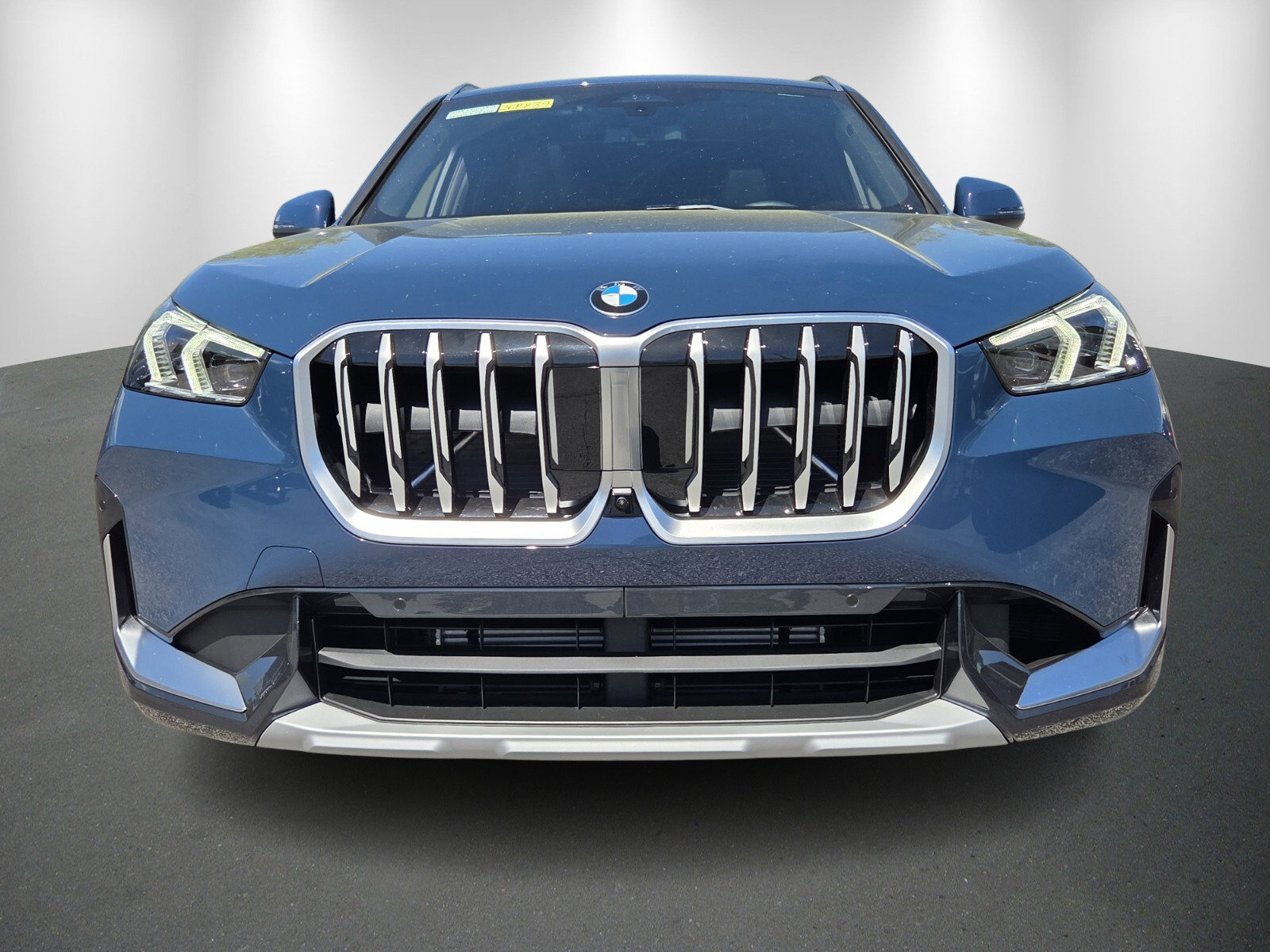 New 2026 BMW X1 xDrive28i w/ Technology Package image 2