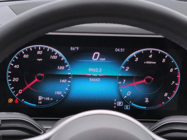 Used 2020 Mercedes-Benz GLE 350 w/ Premium Package image 28