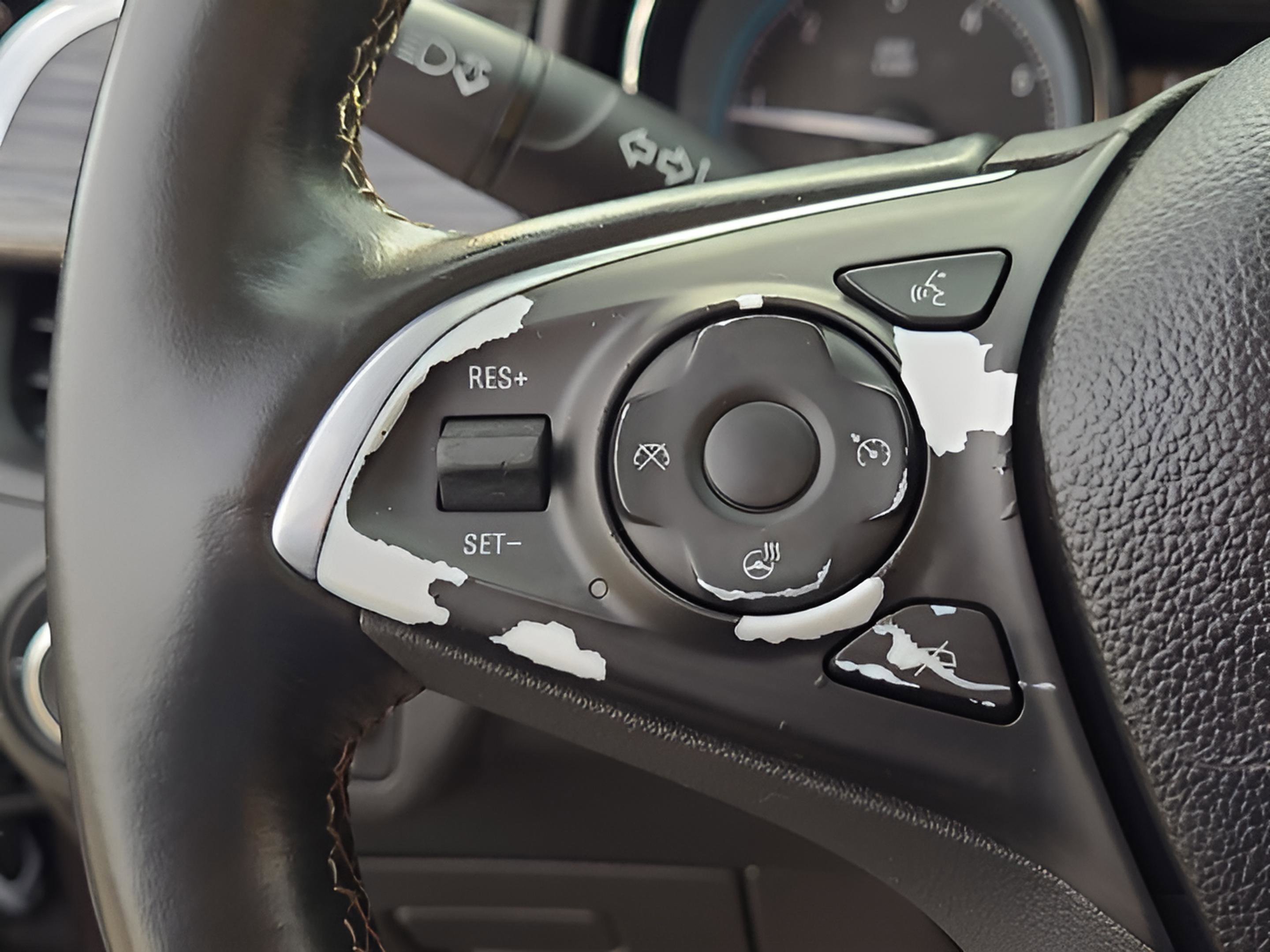 Used 2017 Buick Envision Essence image 24