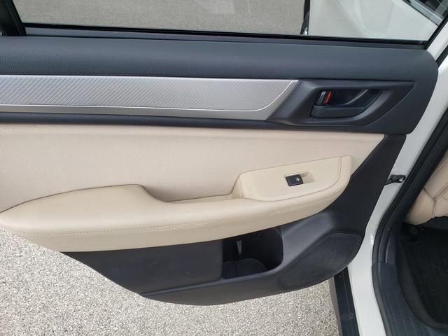 Used 2017 Subaru Outback 2.5i image 13