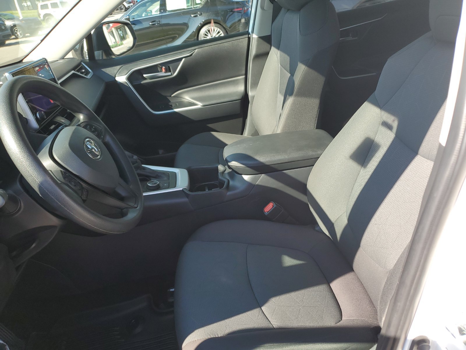 Certified 2025 Toyota RAV4 XLE AWD/4WD image 17