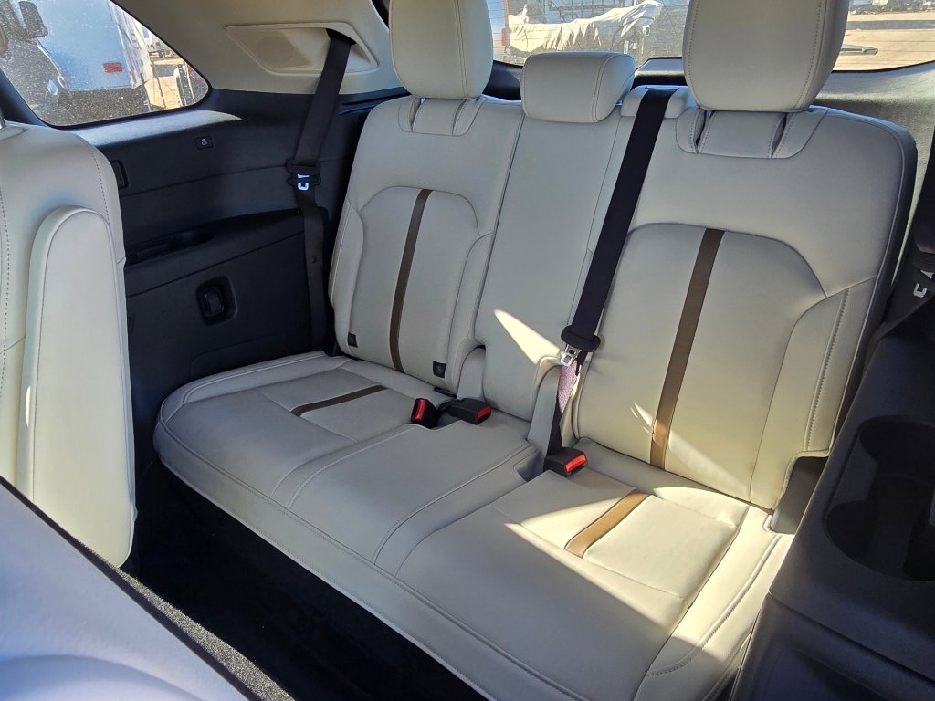 New 2026 MAZDA CX-90 Plug-In Hybrid w/ Premium Plus AWD/4WD image 16