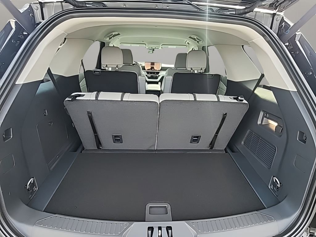 New 2026 Ford Explorer Active w/ Active Comfort Package image 9