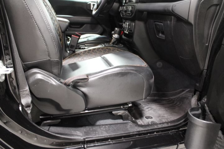 Used 2023 Jeep Gladiator Overland AWD/4WD image 25