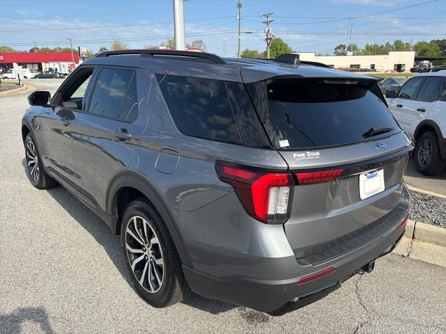 Certified 2025 Ford Explorer ST-Line AWD/4WD image 6