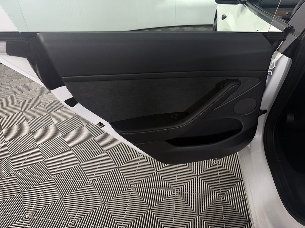 Used 2023 Tesla Model 3 Standard Range RWD image 34
