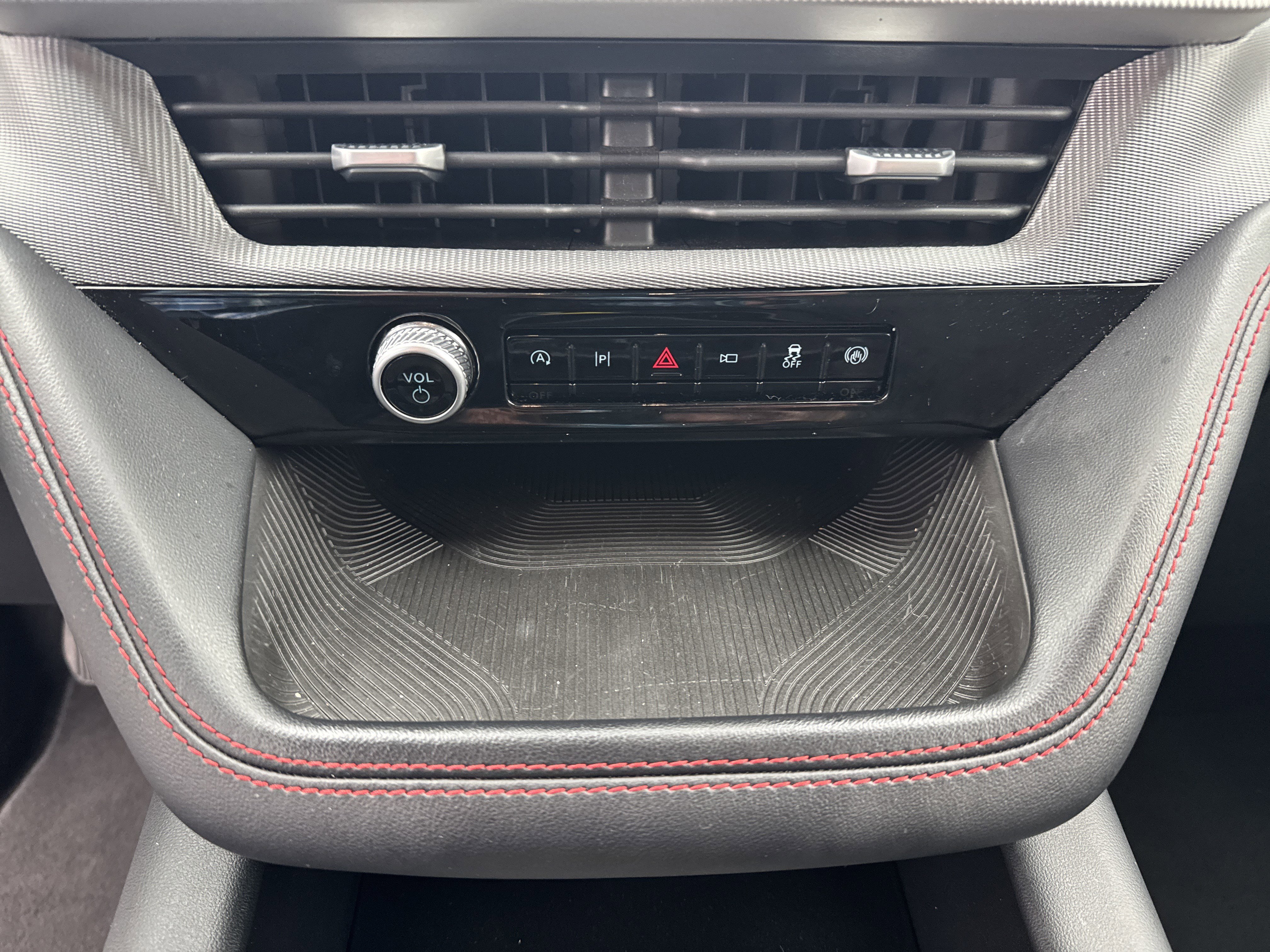 Used 2025 Ford Explorer ST-Line w/ ST-Line Street Pack image 41