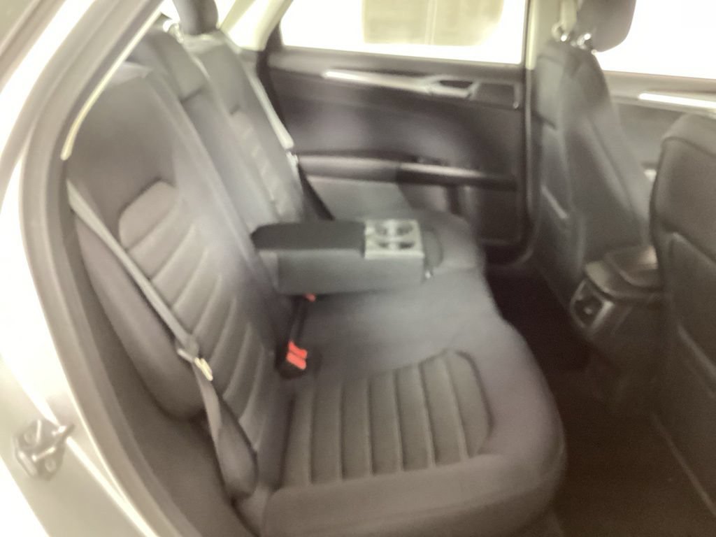 Used 2014 Ford Fusion SE FWD image 33